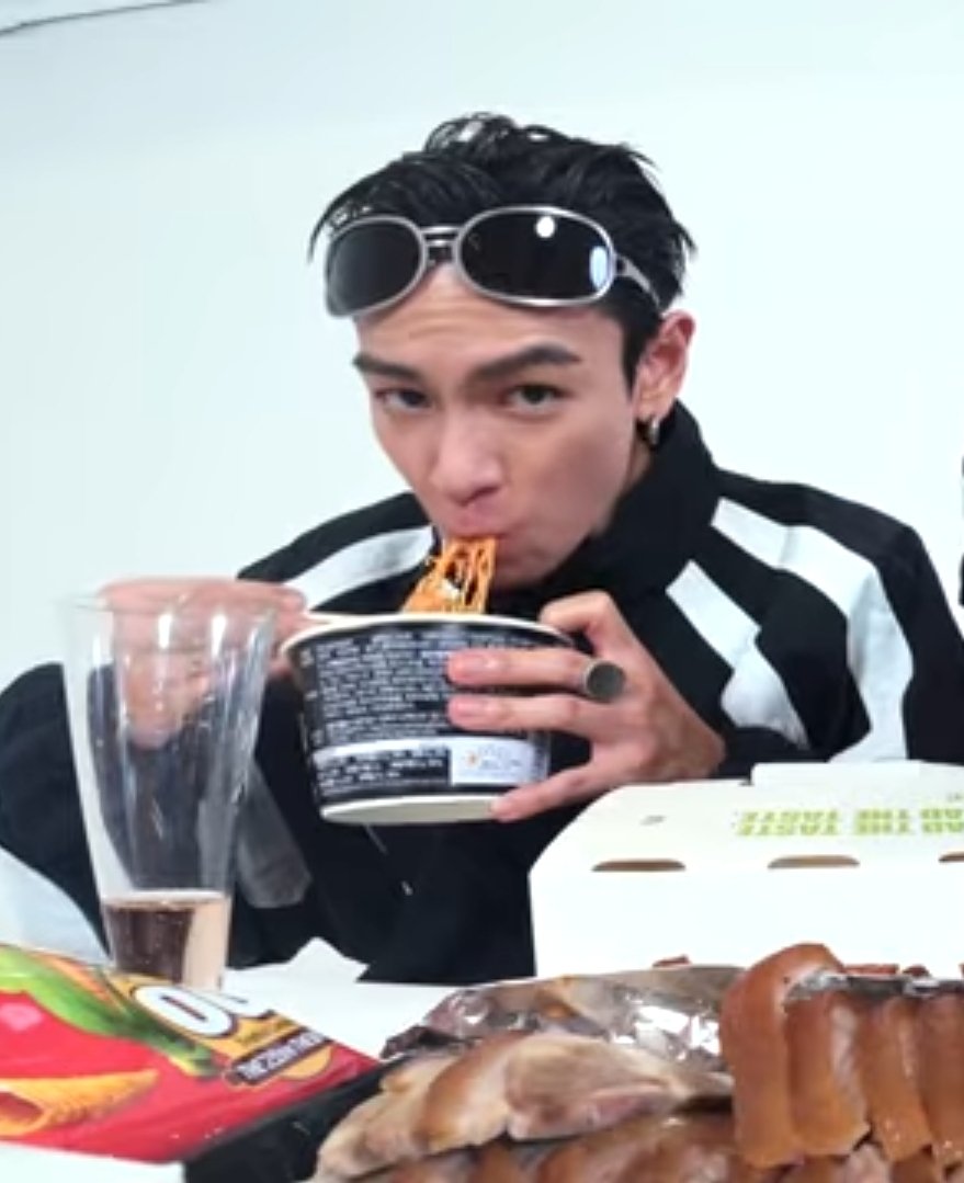 jub in another dimension holy dude !!!!!!!!!! tweet media