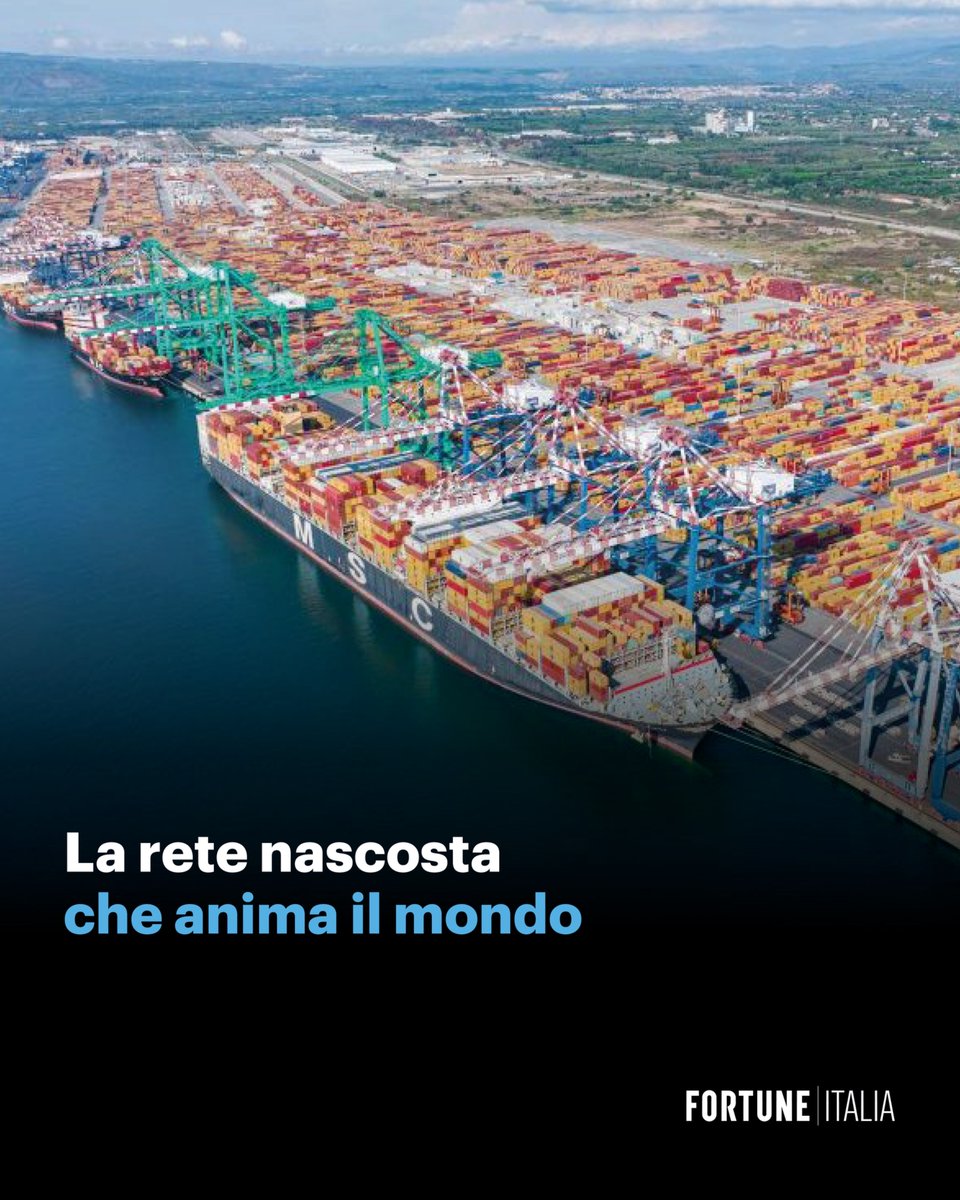 fortuneitalia's tweet image. In Italia la #logistica muove un valore enorme: nel 2025 il fatturato ha toccato i 112,4 mld di euro, con una crescita dell’1,9% rispetto all’anno precedente. 

👉 Leggi l'articolo completo online al link fortuneita.com/2026/04/28/la-… e sul numero di Fortune Italia ora in edicola.