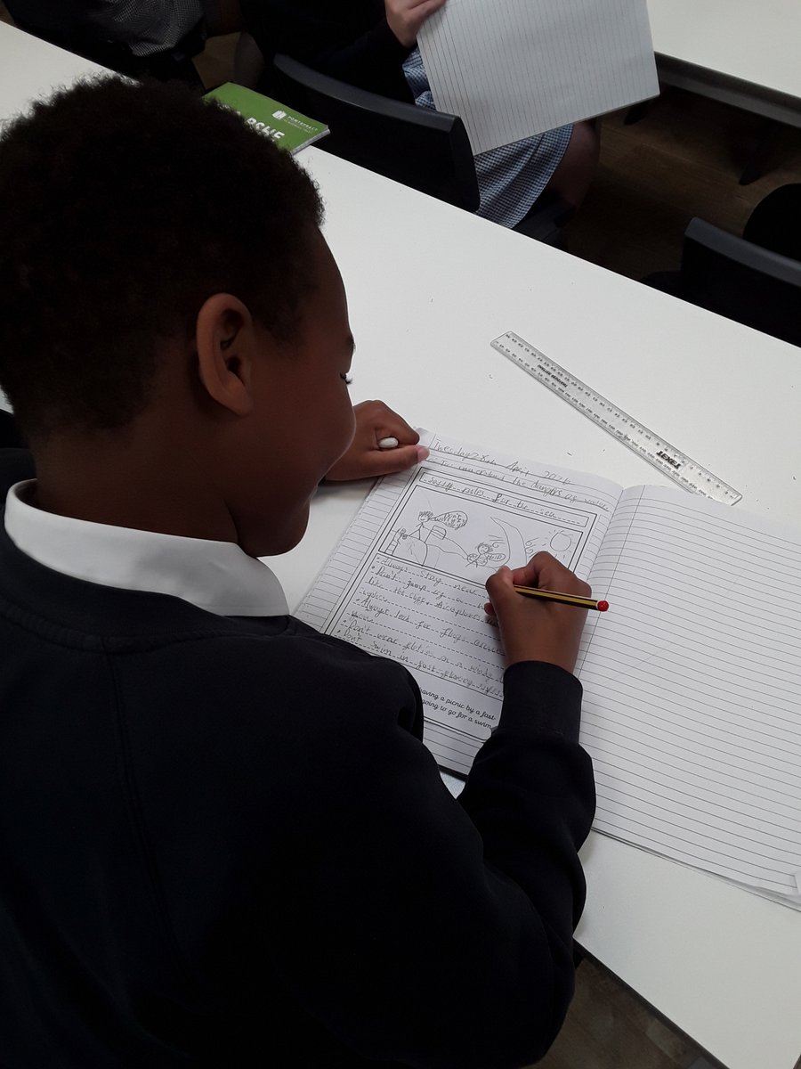 carletonparksch's tweet image. In Year 3 they have been learning about the importance of water safety and created a poster highlighting the risks and what to do in case of danger. #watersafety #lifeskills