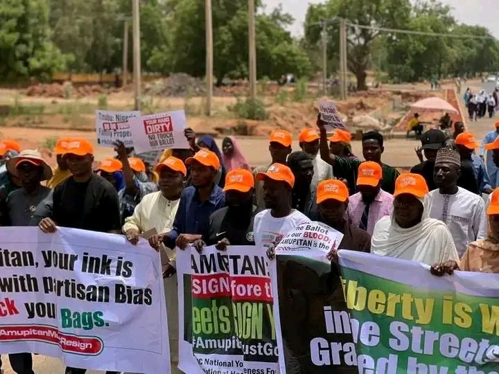Breaking: Tension in Gombe as residents hit the streets in a peaceful but powerful protest, sending a clear message: “Amupitan must go!”

Calm, coordinated, and loud, the demand for accountability can’t be ignored.