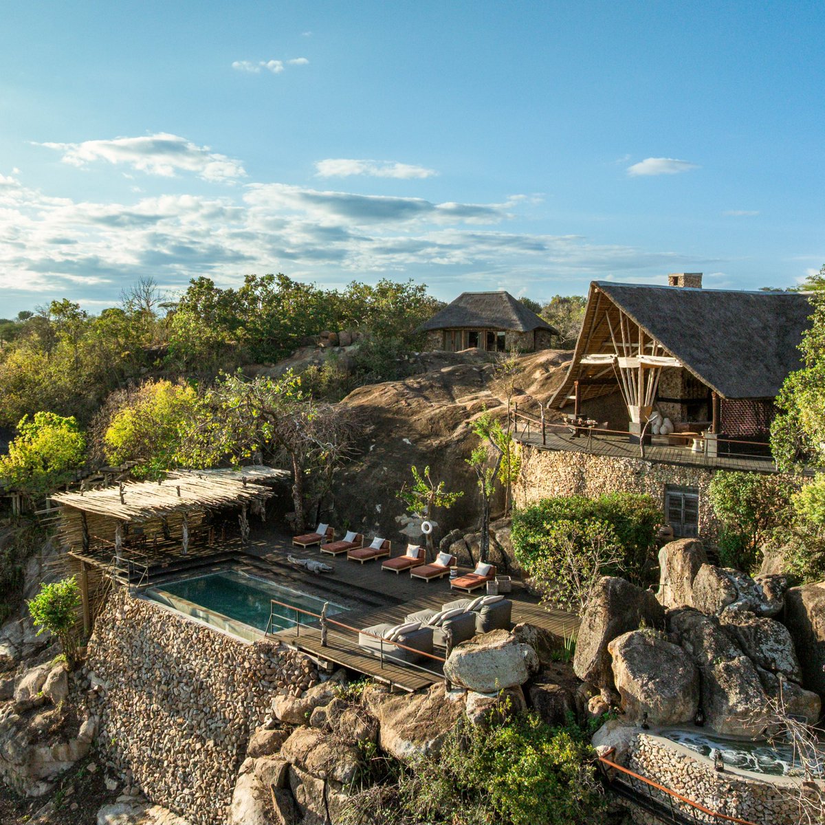 Let’s Discover Travel tweet media