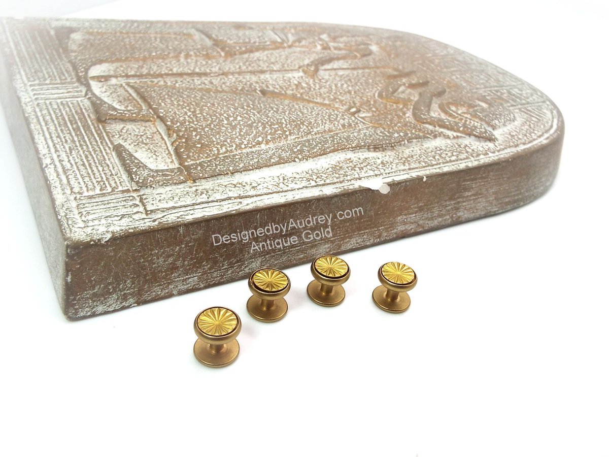 DesignsbyAudrey's tweet image. Stylish Silver Tuxedo Shirt Studs –  Silver Starburst Tuxedo Shirt Studs – Mens Jewelry – Mens Formal Accessories by #DesignedbyAudrey.  Wonderful mens #handmade jewelry designedbyaudrey.etsy.com/listing/171540…  via @Etsy