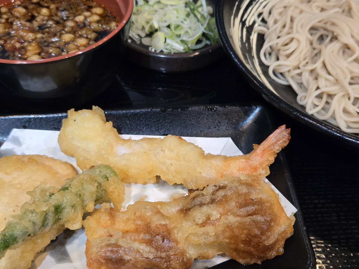 こっしー tweet media