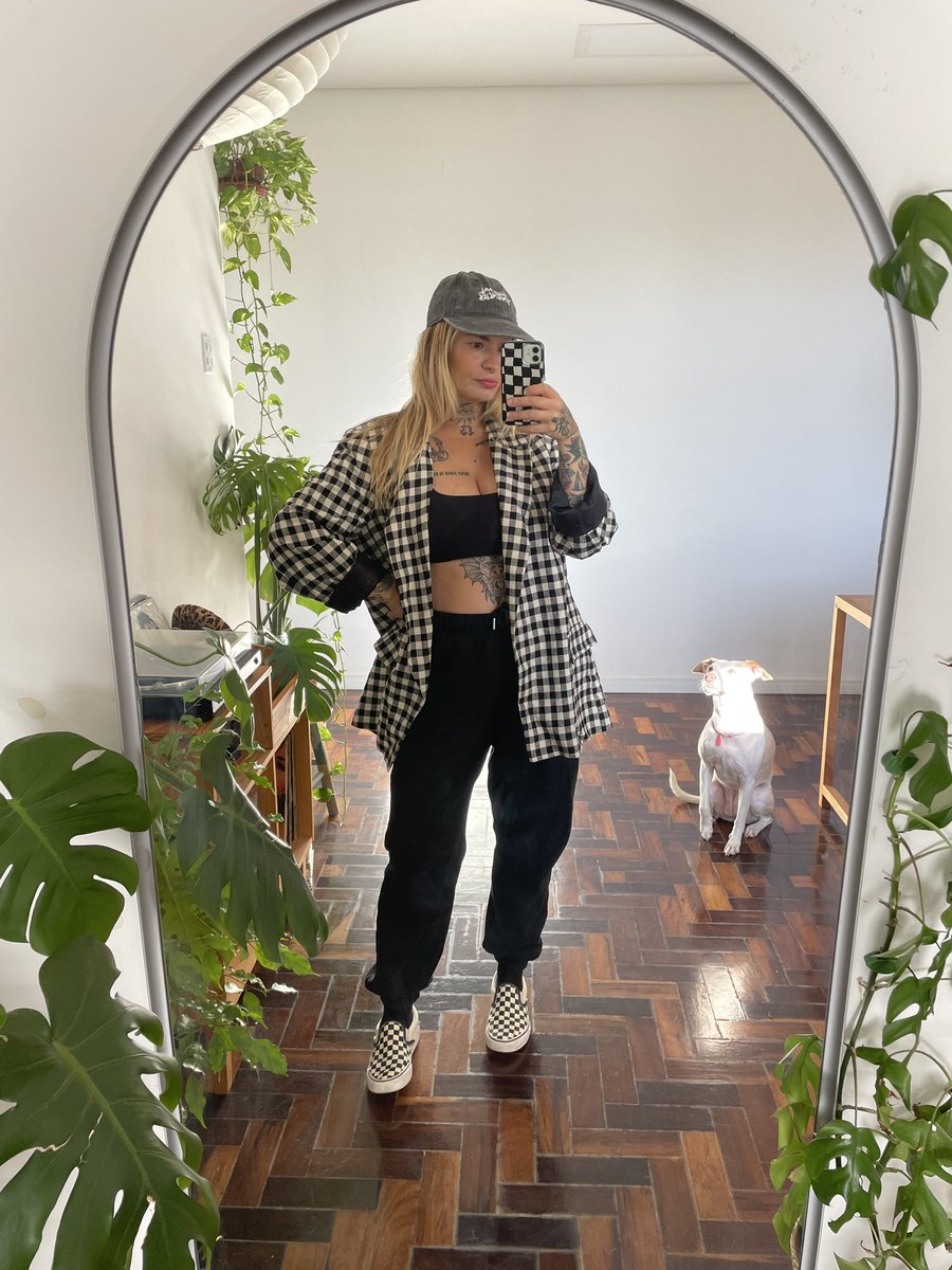 Bruna do furduncinho tweet media