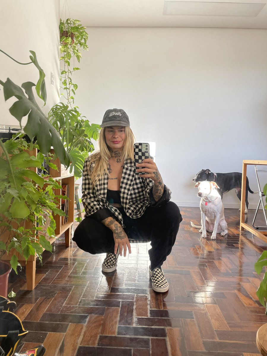 Bruna do furduncinho tweet media