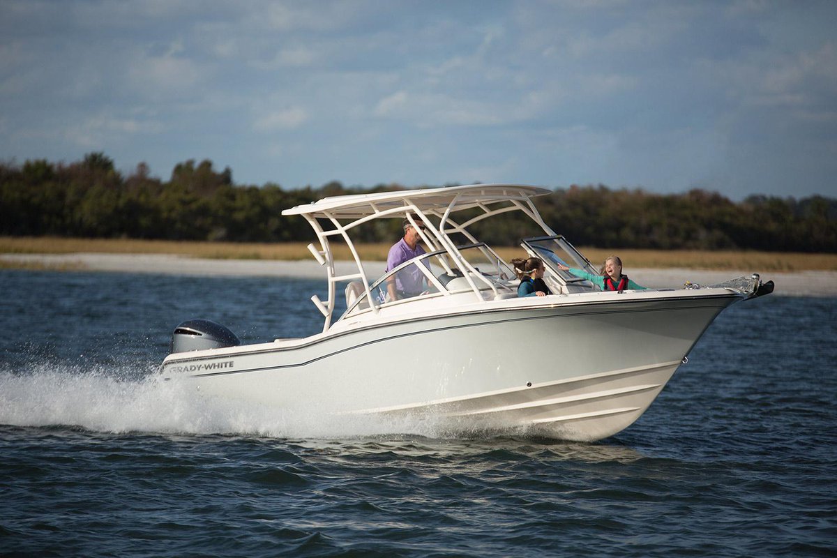 Boat Trader tweet media