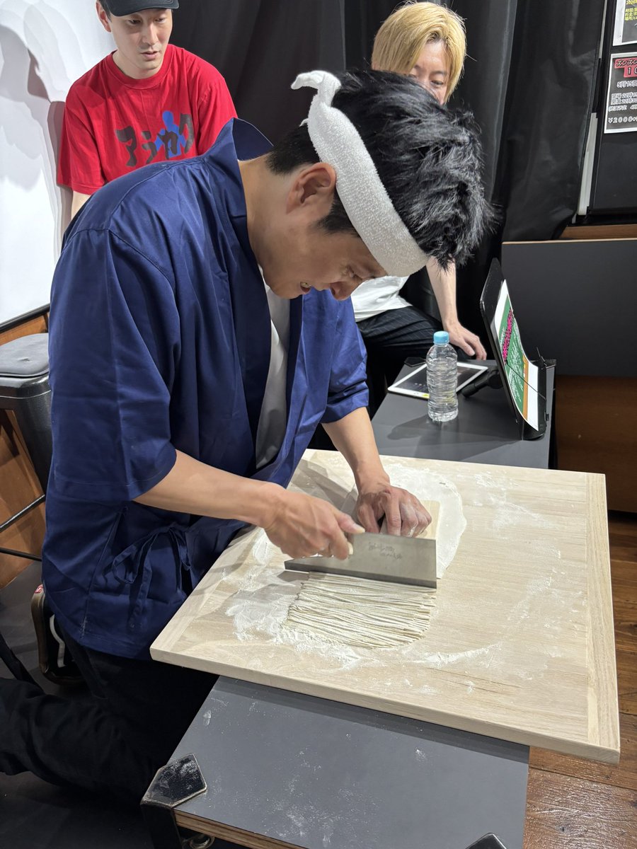 カモシダせぶん(デンドロビーム) tweet media