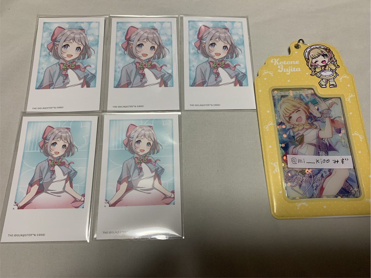 みず tweet media