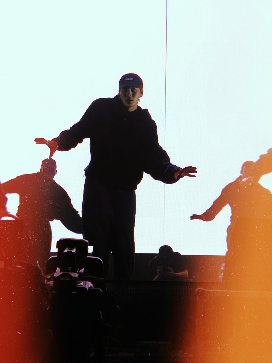 anystoria's tweet photo. Same way you ask us to be selfish, to live our lifes the way we want to... Please do so as well.
As long u're making art, and sharing yourself with us, I'll be here. I love you to pieces @JacksonWang852! Hope to see u soon!🖤

#magicman2inbrazil #jacksonwang #magicman2worldtour https://t.co/o4irbjoAJK