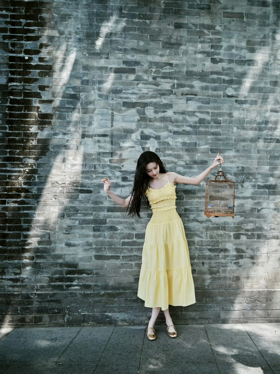 hereformengziyi's tweet image. New photoshoot for Michael Kors
#MengZiyi