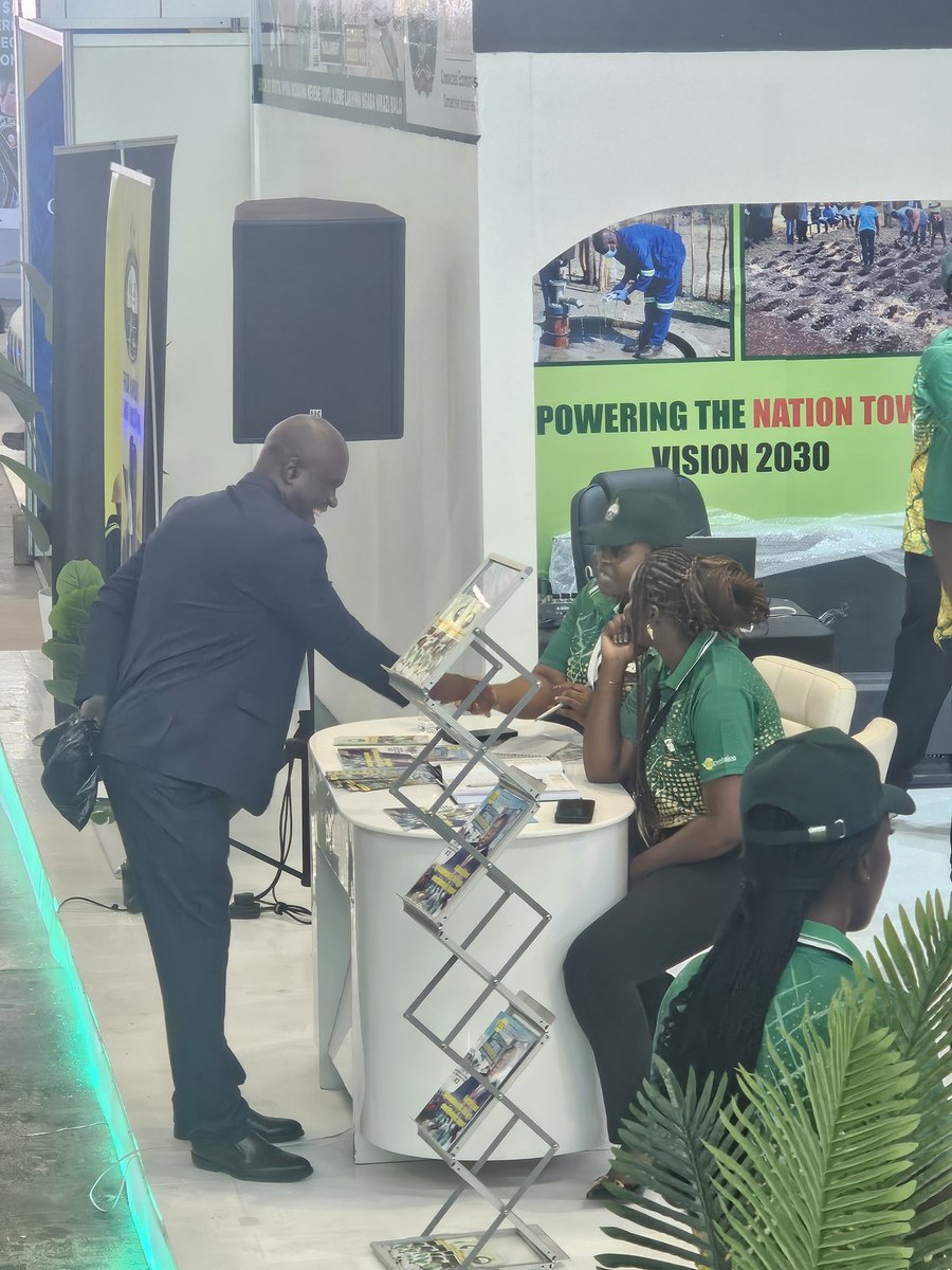 Faz Trust tweet media