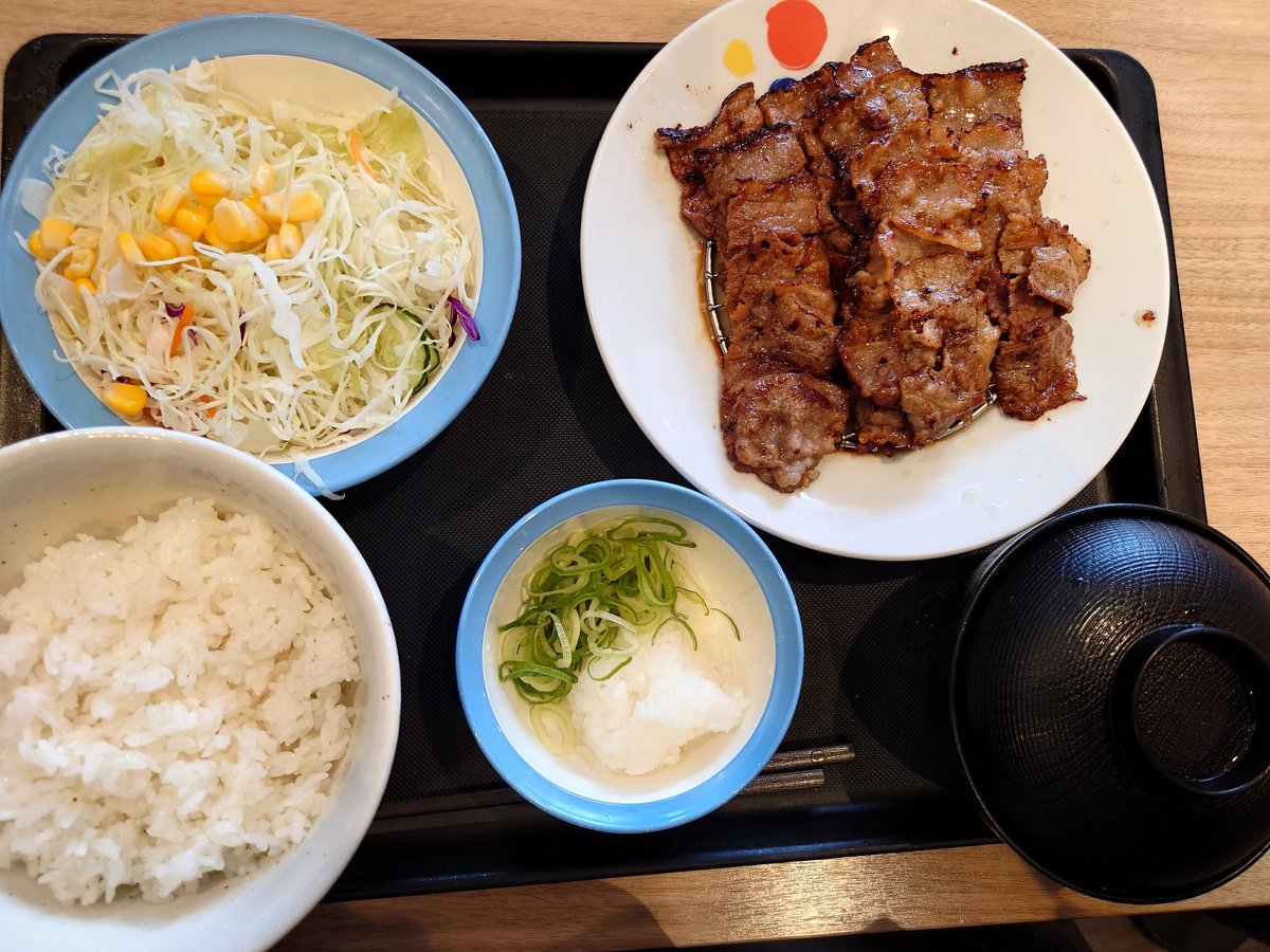 anyakouro tweet media