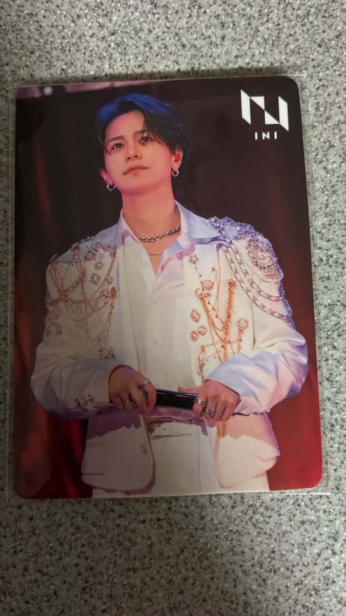 ろかな tweet media