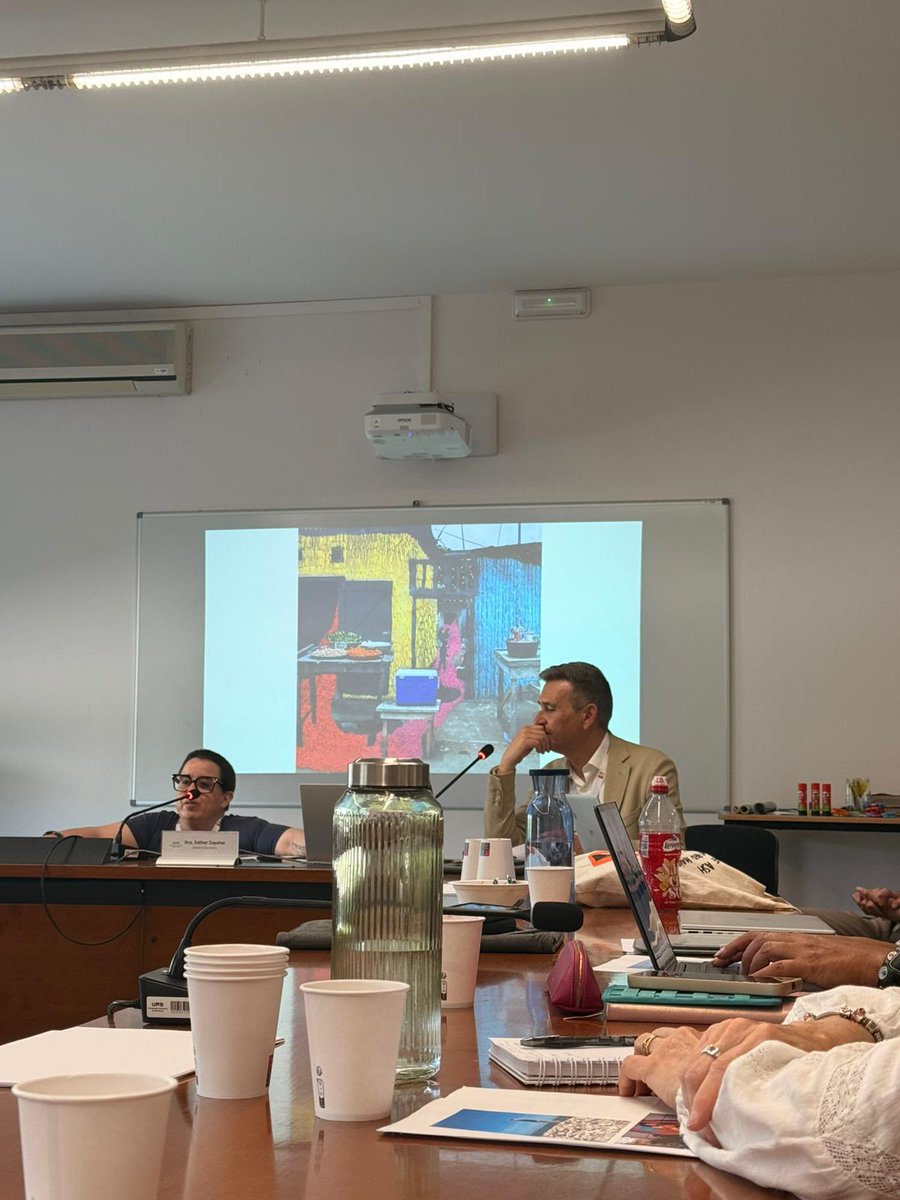 supportgirona's tweet image. Support Girona present a la primera reunió del projecte Horizon Europe Marie Curie Staff Exchange #FRIDA.
Els dies 20 i 21 d'abril, ens hem reunit amb tots els socis al campus de la UAB, on per primera vegada hem pogut posar cara a universitats i entitats d’Europa, Àfrica i