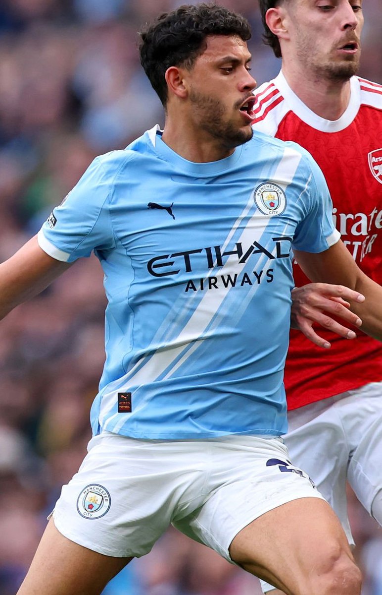 Random Feed tweet media