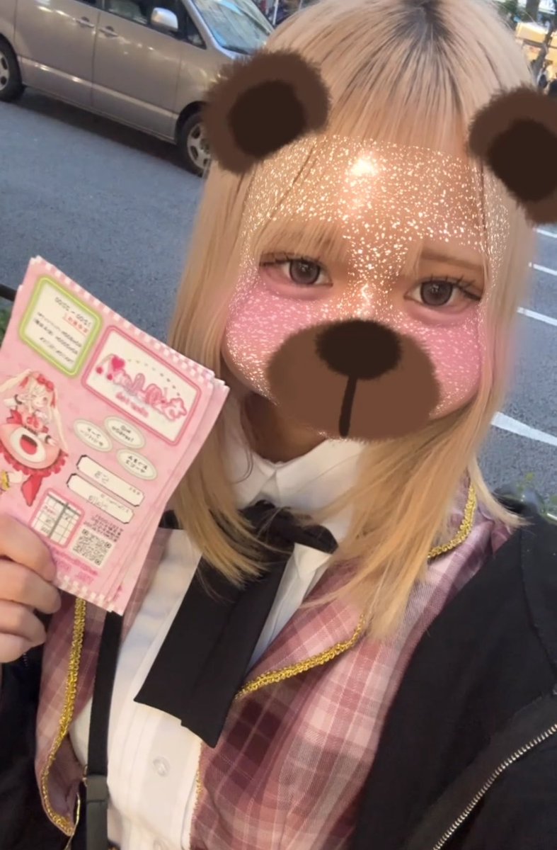 らる tweet media