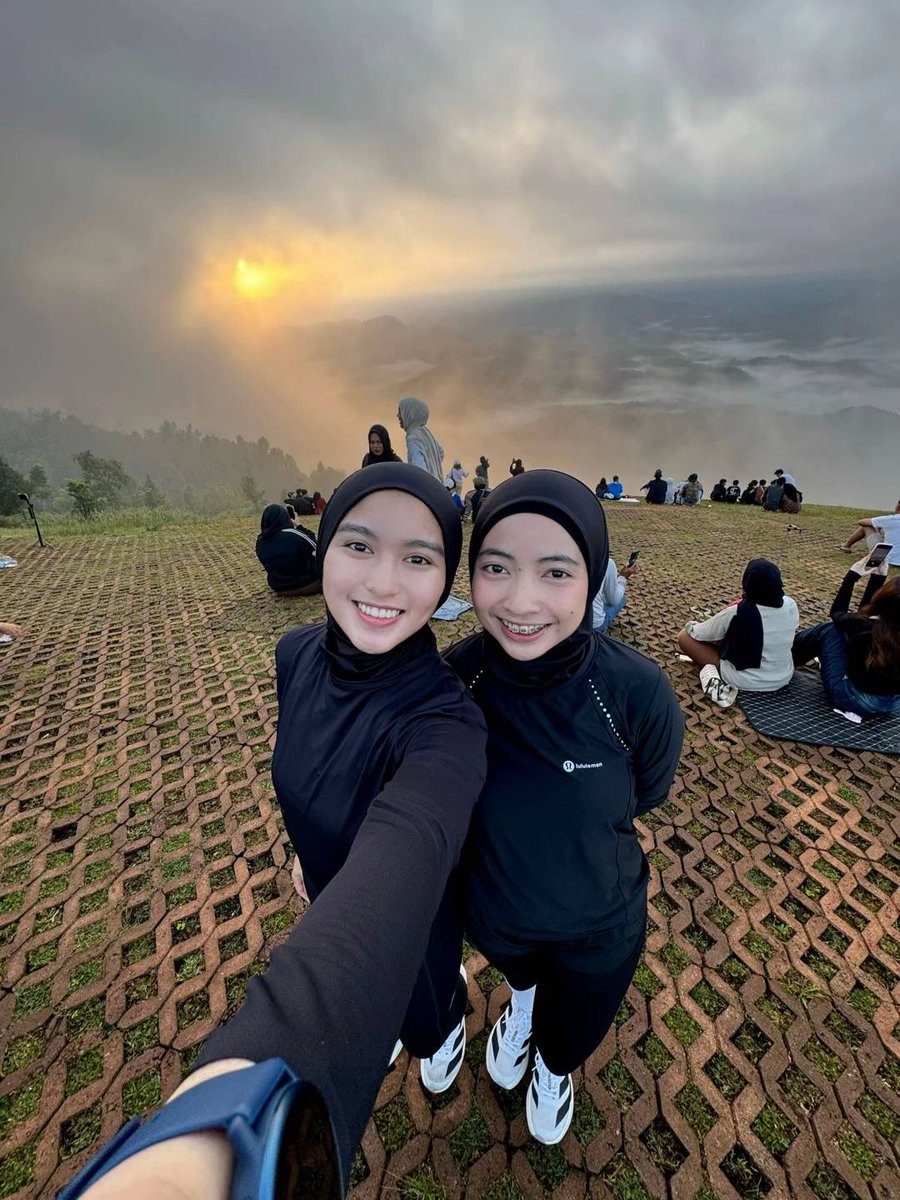 GALERIHIJAB tweet media