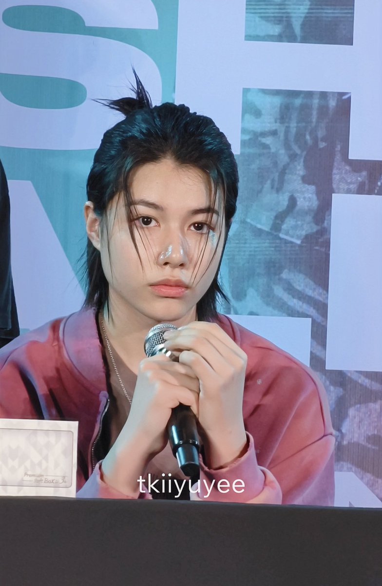 TKiiYUYEE's tweet image. 260415 LOFT 🇹🇭

ก็เด็กจิงอะ น้องหลุยส์จิ๋วมากกก !! 

อยากเลี้ยง 🫳🏻👼🏻

#LOUIS #루이 #LNGSHOT #롱샷 #LNGSHOTxLOFT_fansignBKK