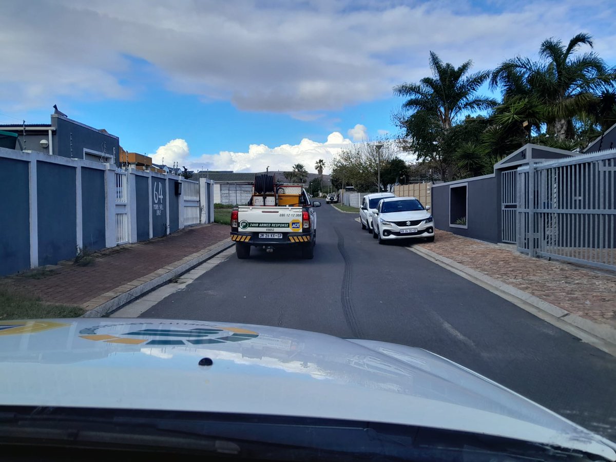 Fidelity_Secure's tweet photo. All eyes on Tygerberg! Our SRU team are visible in Tyger Valley Road Richwood. We stand between you and crime, and we will always be there to safeguard and protect our communities.

#FidelityADT #Tygerberg https://t.co/89ZOwxXls0