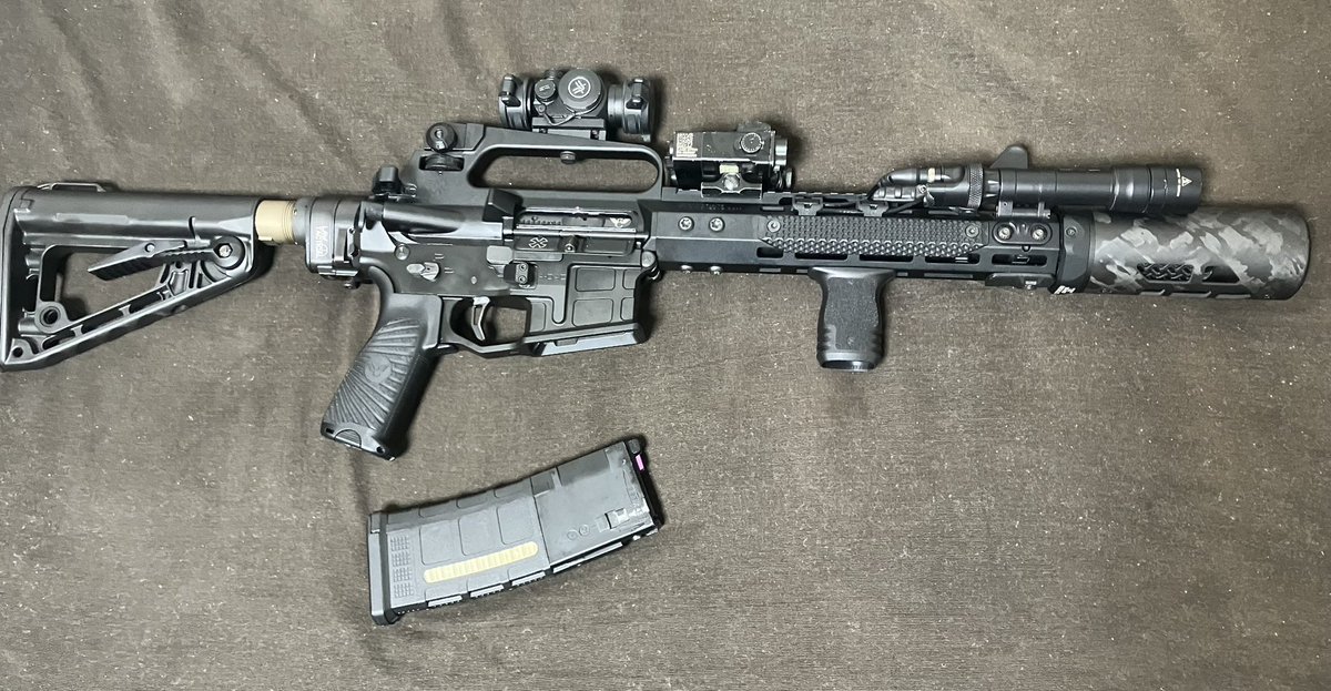 radian_AX556's tweet photo. NOVESKE A2、かっこいいヨ！ https://t.co/EUXZnjeT80