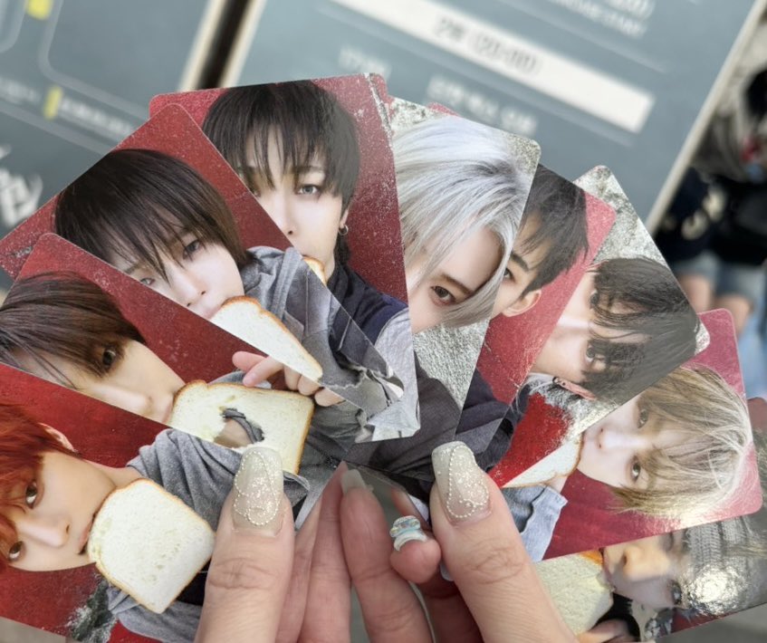 うい🐰 tweet media