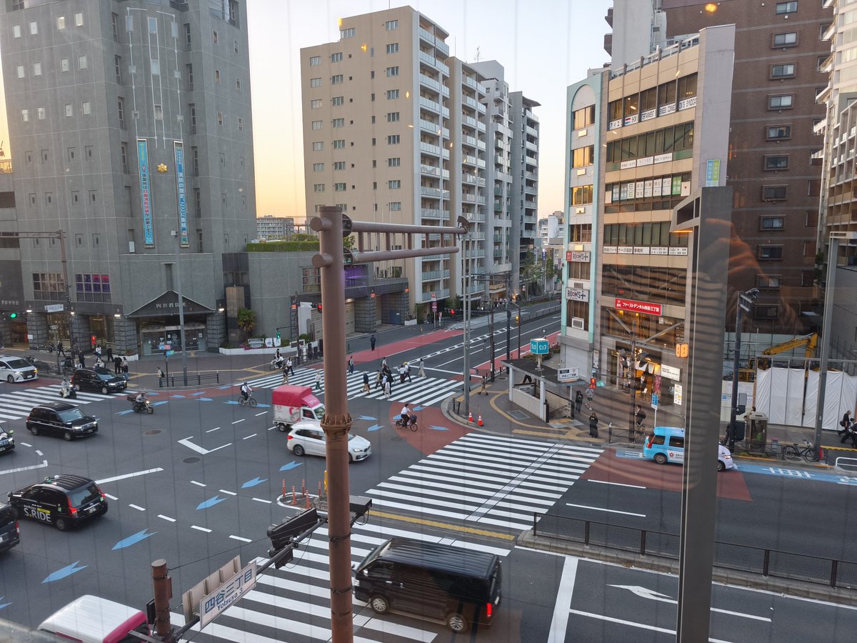 studiobar_mo4ca's tweet image. 🏬Mo4ca open
🕕️6pm-11pm(Last order)
🍸️BarChrge 1000jpy
🦃低温調理鶏レバー
🐓トリムネジャーキー
🥜燻製ナッツ
↑一品無料です

#四谷3丁目 
#BlockChain 
#MusicVibes