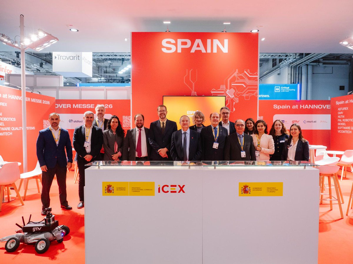 ICEX_'s tweet image. 🚀 España refuerza su posicionamiento industrial en la feria @hannover_messe  (Alemania) 2026.  El Pabellón España de @ICEX cuenta con 17 empresas españolas divididas en dos áreas diferenciadas: #energía y #descarbonización y #digitalización industrial.

🌍 ICEX y la Oficina