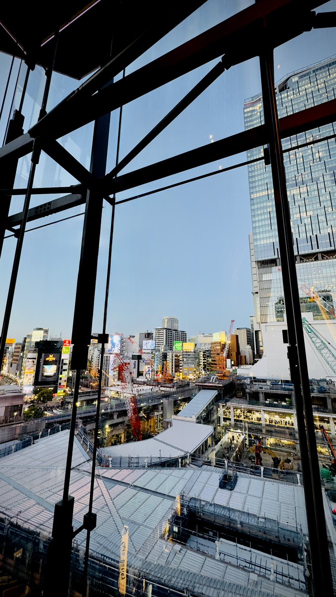 渋谷再開発を一望
地上は止まらぬ渋谷ダンジョン🌀