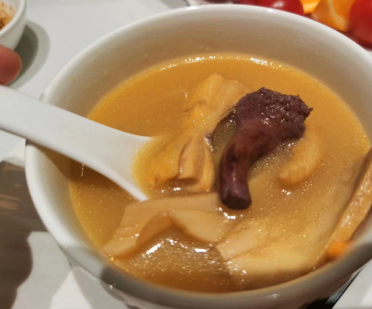 Head Hunter tweet media