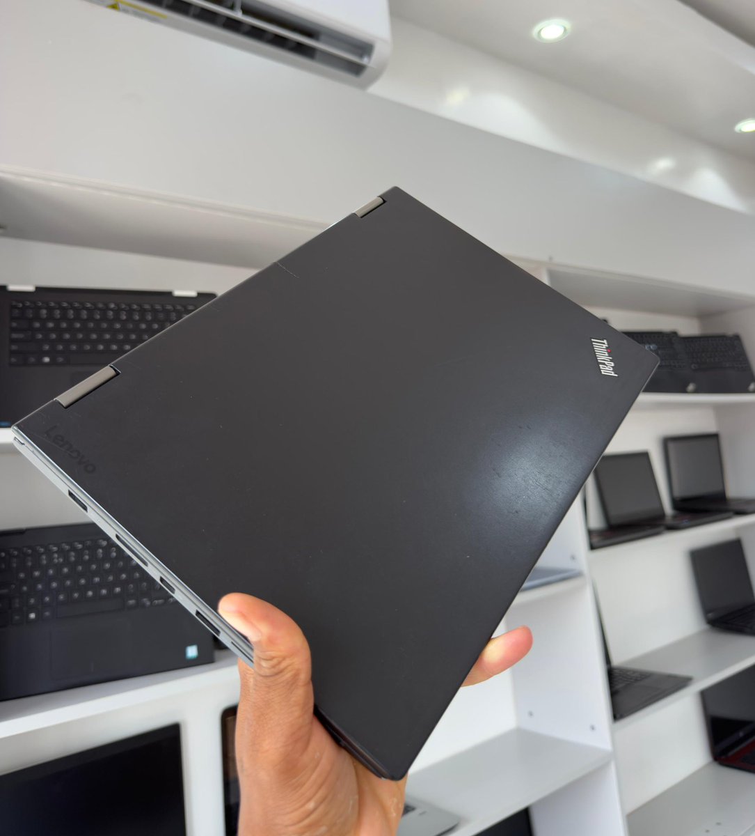 Valskii4's tweet photo. LENOVO YOGA 260 
X360 CONVERTIBLE 
6TH GENERATION 
CORE i5 @ 2.40Ghz base speed | 2.80Ghz maximum speed
8GB RAM
256GB SSD
X360 CONVERTIBLE 
12.5 INCH
KEYBOARDLIGHT 
TOUCHSCREEN 
X360 Convertible 
Graphics: Intel Hd 520 Graphics (4gb Shared)
WEBCAM 
WI-FI
Stylus Pen
Ghc 3,100 https://t.co/66FFjJvfM1