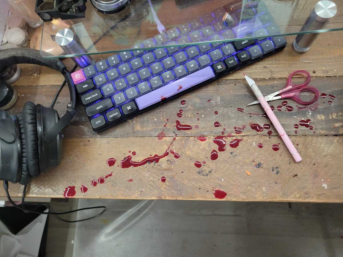 Eva Silvertant ❀ tweet media