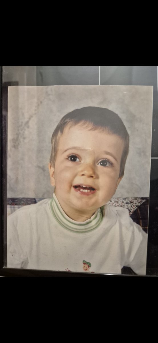 🐊 ɘнɔɒтƨυoм tweet media