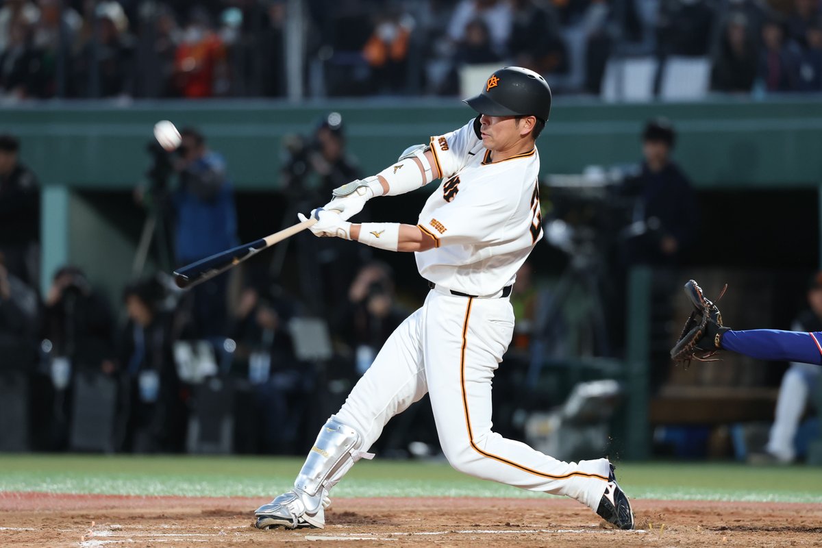 読売ジャイアンツ tweet media