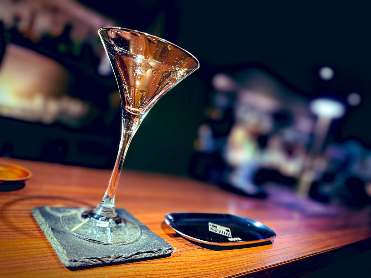 キノコ店長@物語を注ぐバーテンダー🍸 tweet media