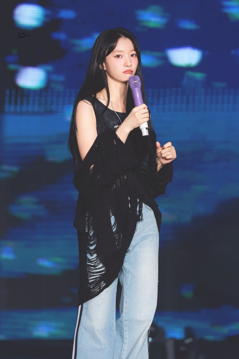 11주년 축하해~ (*≧∀≦*)

#봄을노래하는_영원한_나의봄_오마이걸 #OMG11THANNIVERSARY

#오마이걸 #유빈 #배유빈 
#OHMYGIRL #YUBIN
<a href="/WM_OHMYGIRL/">오마이걸 (OH MY GIRL)</a>