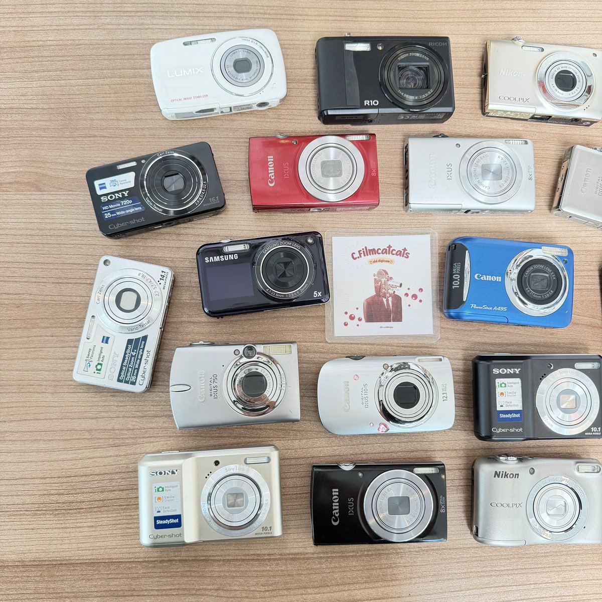 กล้องดิจิตอล digicam 90's tweet media