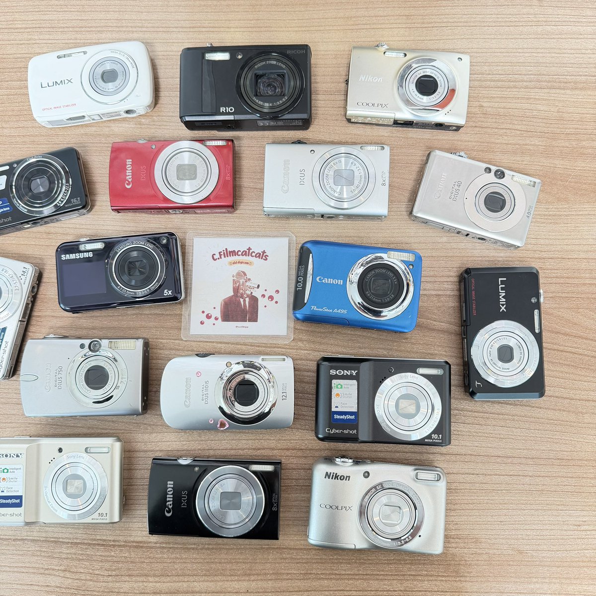 กล้องดิจิตอล digicam 90's tweet media