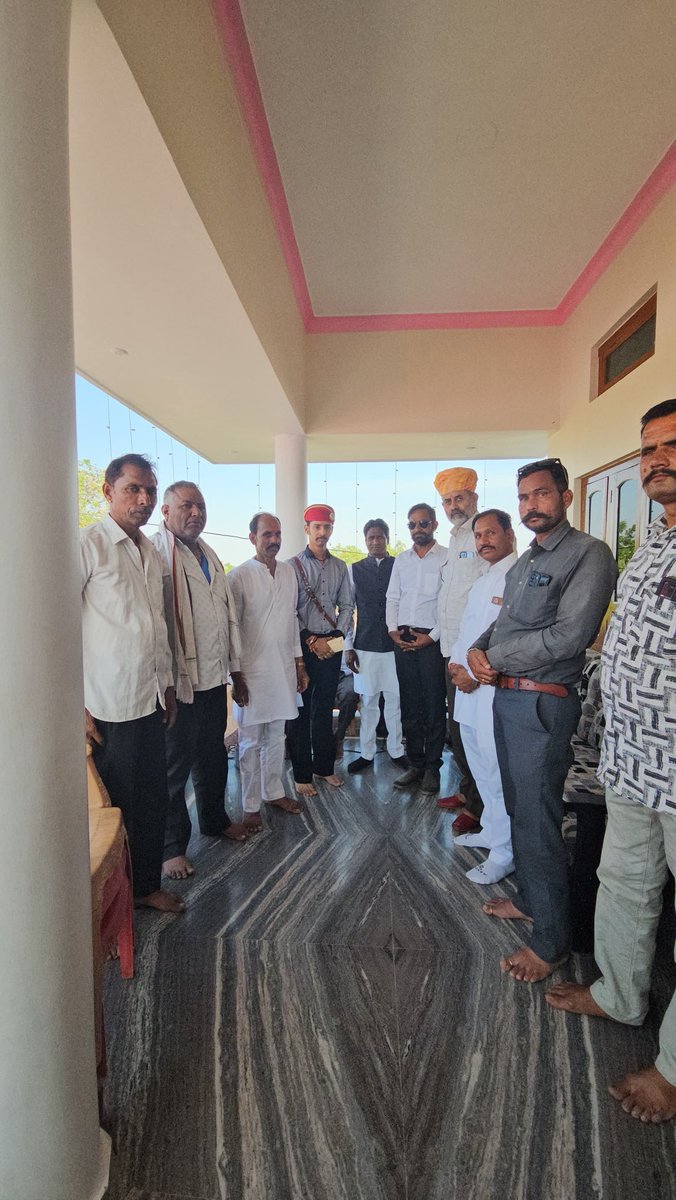 maansinghbarath's tweet image. राजसमंद परिवार में आयोजित विवाह समारोहों एवं मांगलिक कार्यक्रमों में सम्मिलित होकर नवविवाहित दंपत्ति को शुभाशीष देकर  परिवारजन को हार्दिक बधाई एवं शुभकामनाएँ दी |
इन समारोह में आप दिए गए मान सम्मान हेतु हृदय से आभार |

#rajsamand #wedding #family #rajsamandblog #maansinghbarath