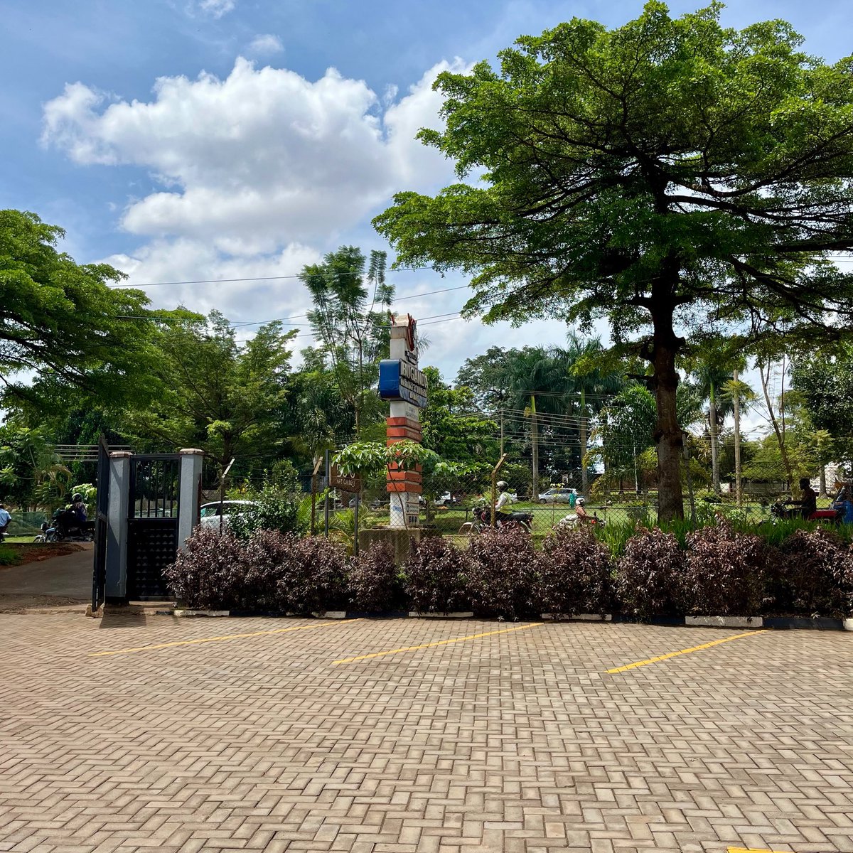 da_vinssh's tweet photo. Have you visited @TourBugandaUG ?
What was ur biggest highlight? Share with us 👇🏾.
Well, I first visited back in 2024 right after my S6, and this morning marked my second time and I’m honestly amazed by the transformation that can happen in just two years.
#Bugandaheritage https://t.co/a7cH9Krvvx