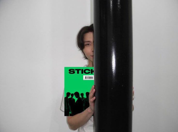 hourly onew tweet media