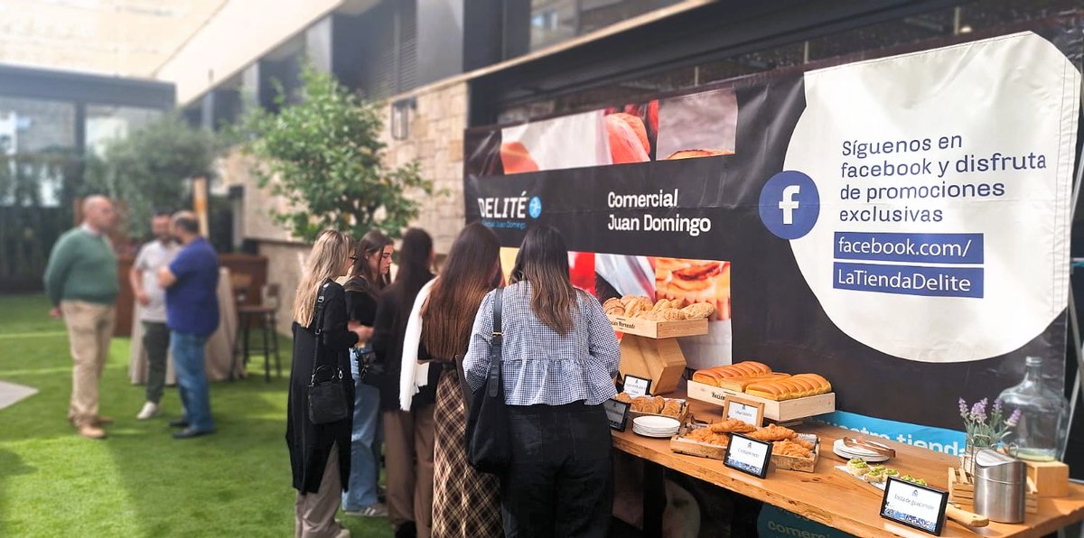 fddhoteleros's tweet photo. ☕️🥐Llega el momento más lúdico de este #ForoVenus: "La Hora del Café". Magníficamente preparado por nuestros anfitriones #deLunaHotels. Un ratito para saludar a viejos conocidos y conocer a nuevos contactos con nuestros mismos intereses😉  #EventosHoteles #FdDH #EventosFdDH https://t.co/mPiMnPCYM5