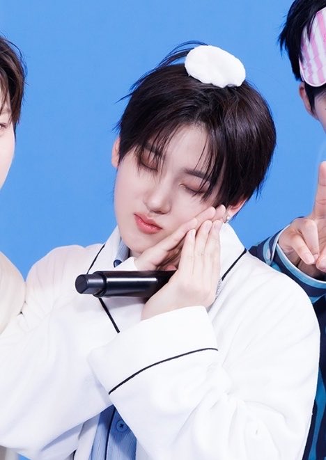 몽코코 tweet media