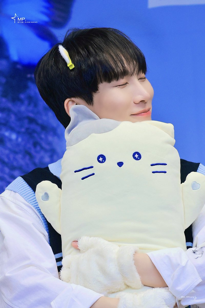 for_SEKwang's tweet photo. 260329 대면팬싸 #UNFOLD 

#BTOB #비투비 #서은광 #ウングァン
#SEOEUNKWANG @BTOB_SEKwang https://t.co/a181Qf2lsR