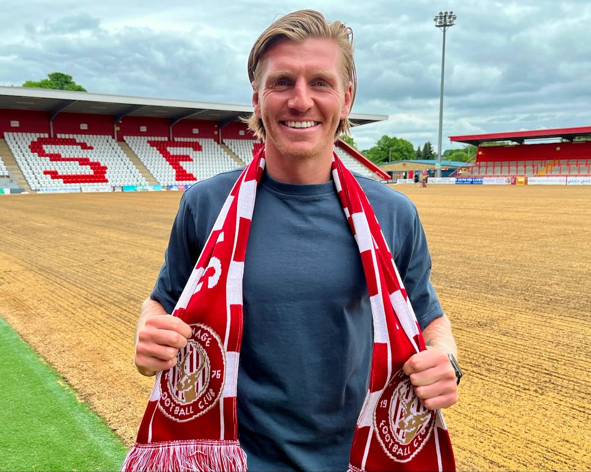 LaticsAwayDays tweet media