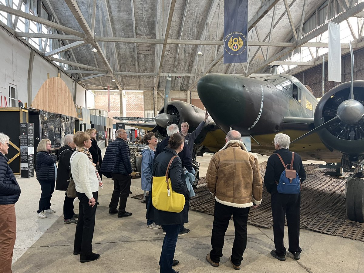 Dans le cadre des activités des <a href="/AilesArcysienne/">Les Ailes Arcysiennes</a> une vingtaine d'adhérents se sont retrouvés pour une Sortie en Car avec Déjeuner, Visite commentée du Musée "Station Radar 44" situé à Douvres-La-Délivrande et Visite commentée du Musée "D-Day Wings" situé à Bretteville-Sur-Odon