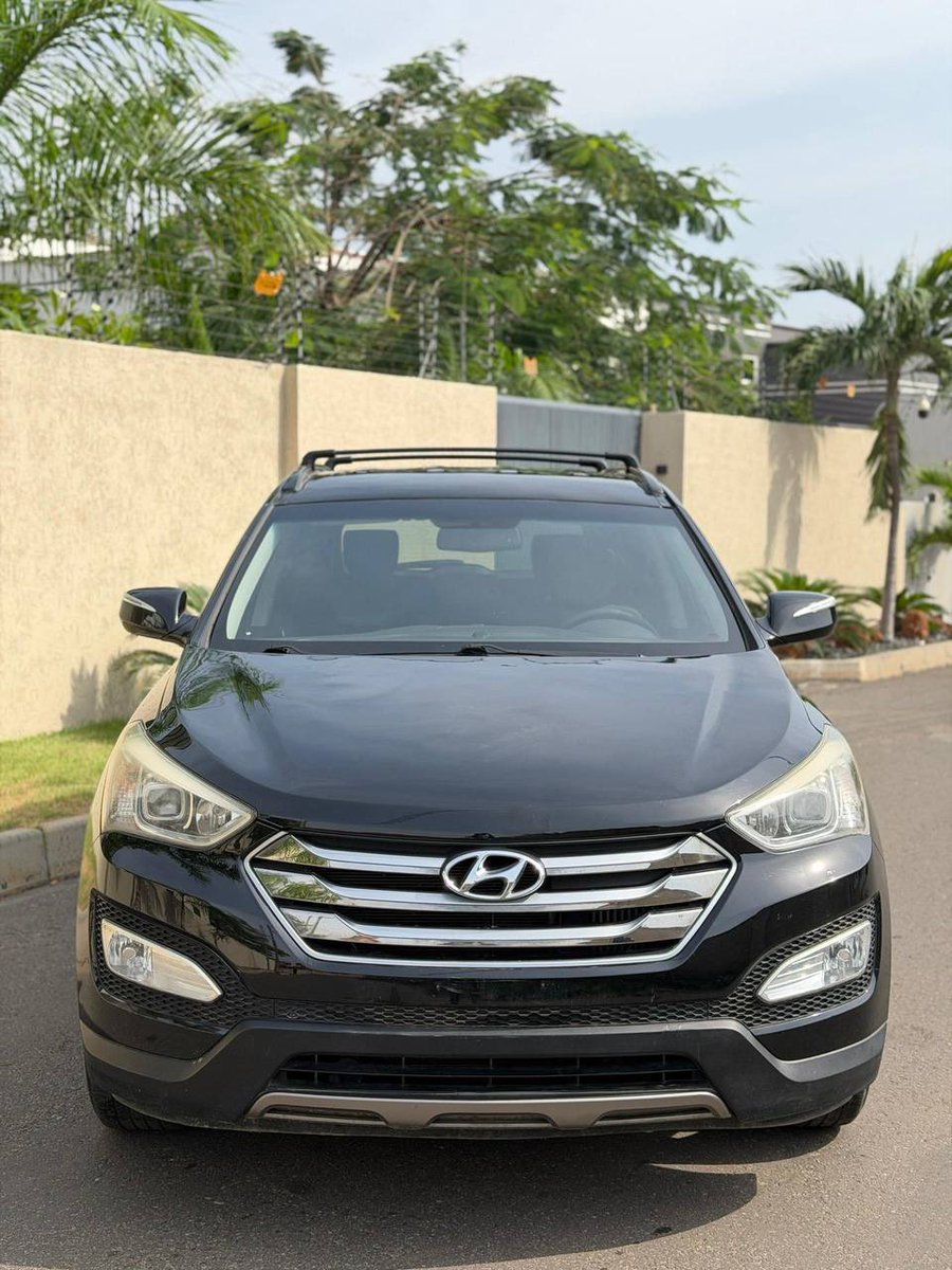 Splurg_El's tweet photo. 2018 Santa Fe Sport 2.0T
230,000 GHS.. slightly negotiable.
Accident free https://t.co/byM9fwyN0R