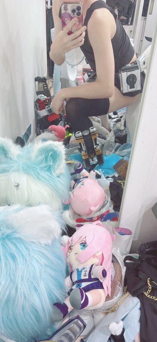 雷姆？UMP45🪽白🤍羽 🦋域宙螟蛾🦋化蛹中～🦋 tweet media