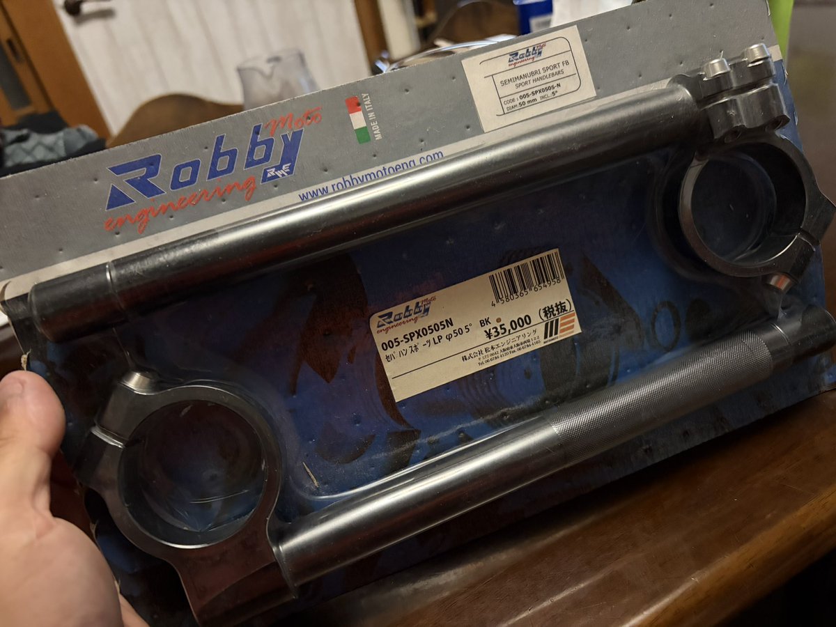 じろぺっこ tweet media