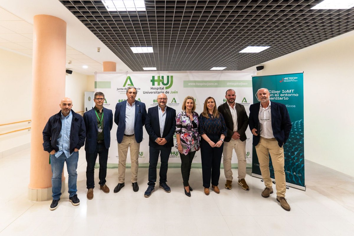 AgenciaDigAnd's tweet image. 🟢Hoy en @HospitalJaen profesionales del ámbito sanitario y tecnológico comparten conocimiento sobre los retos del #IoMT.

Una jornada centrada en los riesgos de los dispositivos médicos conectados y en estrategias para reforzar la ciberseguridad y la protección del paciente en