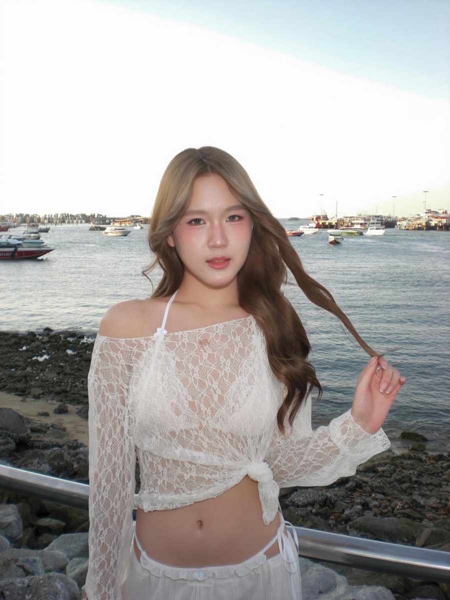 Lingeenahhor's tweet image. ที่สุด😌🌊💦💦 #pattbnk48 #bnk48